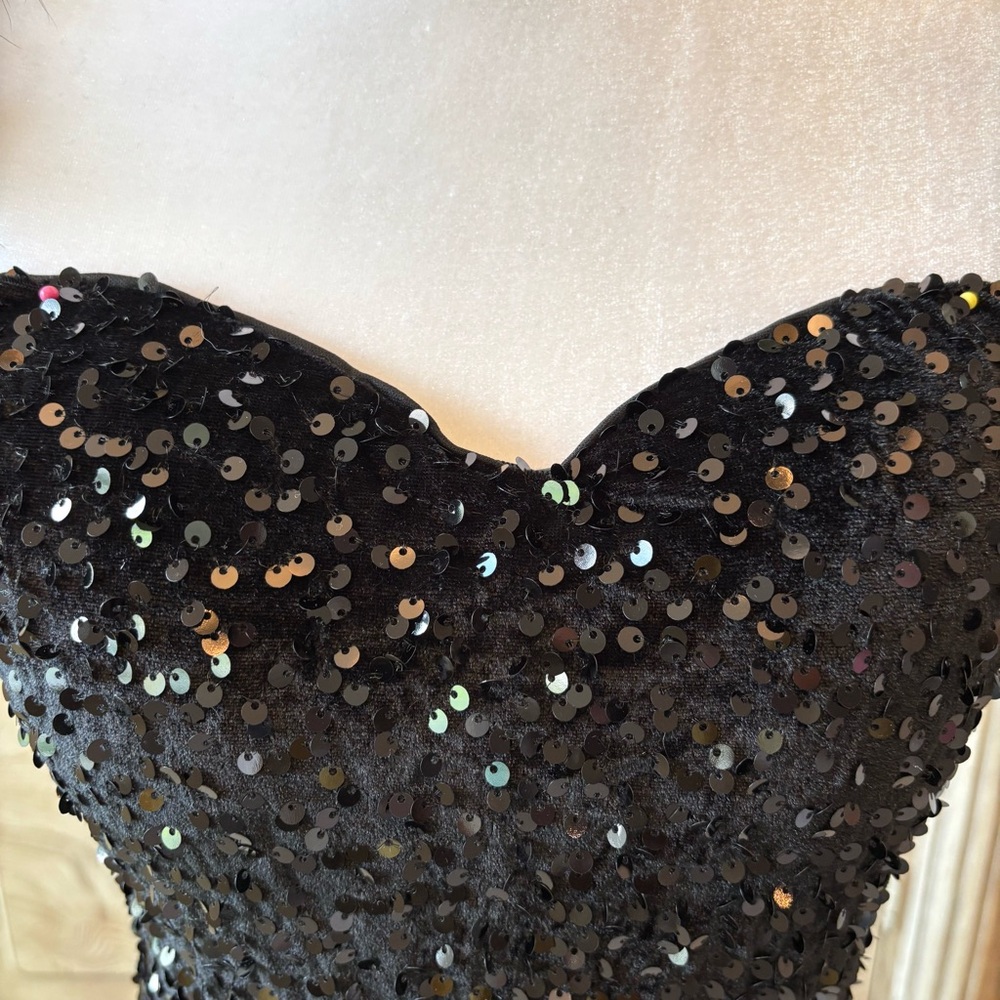 NEW Black Sequin Dress, Black Dress with Feathers Prom NWOT Size XLG - Picture 6 of 13